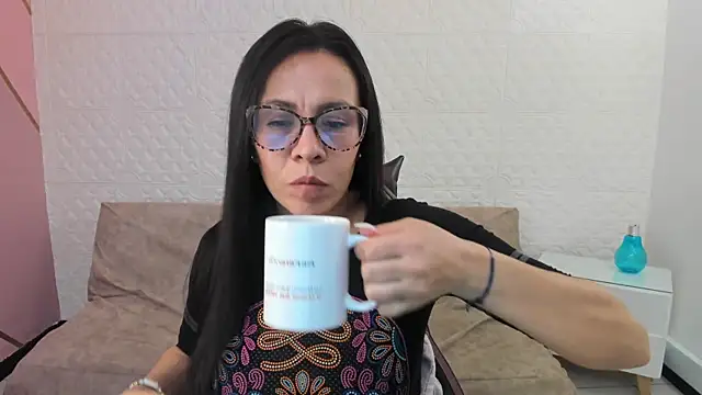 Eva mermaid online show from October 27, 2025, 2:21 pm