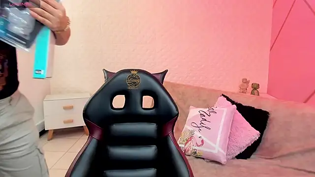 Eva mermaid online show from March 16, 2026, 2:21 pm