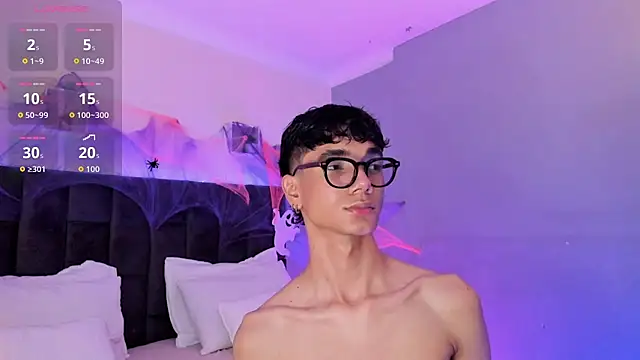 Phillicious   online show from October 22, 2025, 9:36 pm