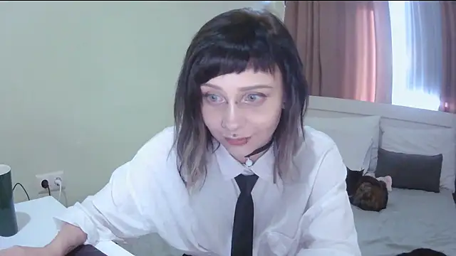 Snapshot of SineKiraReal chatting on September 17, 2025, 10:06 am SineKiraReal online show from September 17, 2025, 10:06 am