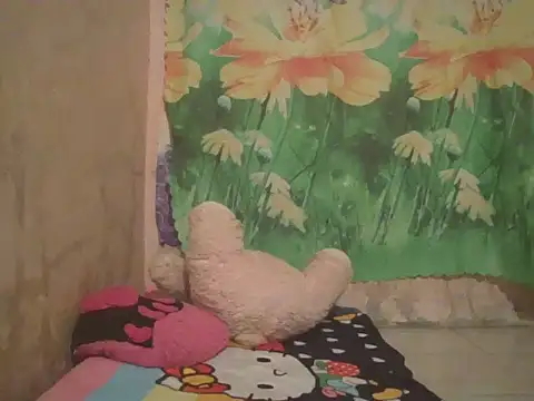 sexymorenal18 online show from September 24, 2025, 9:12 am