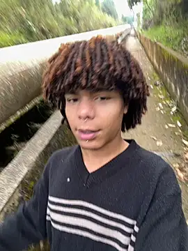 Alexis Spicter online show from September 27, 2025, 2:33 pm