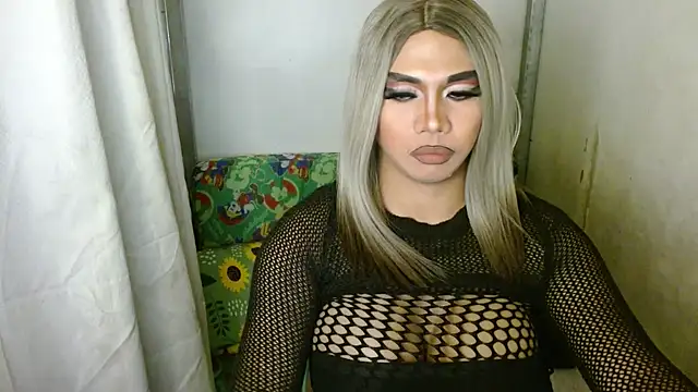 HugeCockGoddess online show from September 23, 2025, 4:43 pm