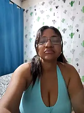 Snapshot of Avannay chatting on October 16, 2025, 11:39 pm Avannay online show from October 16, 2025, 11:39 pm