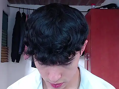 Snapshot of john_vichenso chatting on September 15, 2025, 9:26 pm john vichenso online show from September 15, 2025, 9:26 pm