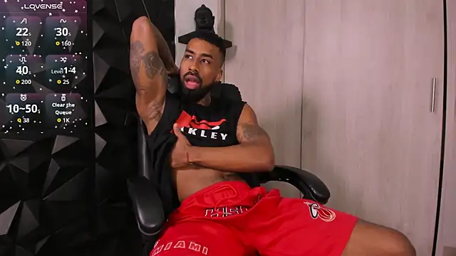 OstinDaniels online show from December 13, 2025, 10:26 pm