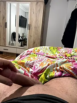 Snapshot of Erenn9972 chatting on January 5, 2026, 5:49 pm Erenn9972 online show from January 5, 2026, 5:49 pm