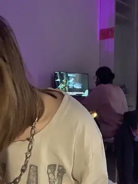 VesnaCrystal online show from March 27, 2026, 7:03 am