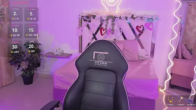 ZURY TAY online show from November 9, 2025, 12:03 pm