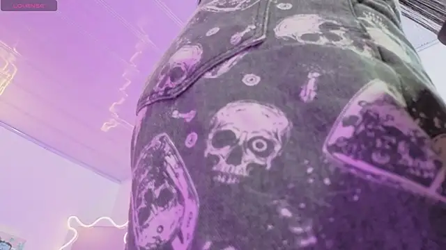 Snapshot of ZURY_TAY chatting on February 13, 2026, 11:50 am ZURY TAY online show from February 13, 2026, 11:50 am