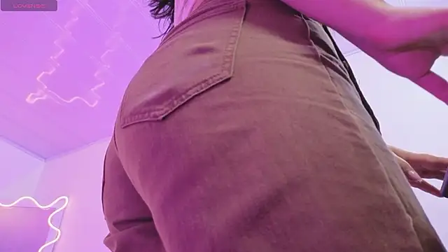 Snapshot of ZURY_TAY chatting on February 27, 2026, 11:43 am ZURY TAY online show from February 27, 2026, 11:43 am