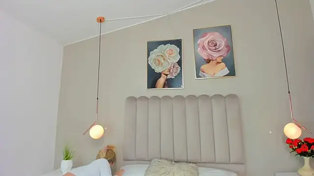 Snapshot of Dani_rosse_ chatting on May 22, 2026, 12:44 pm Dani rosse online show from May 22, 2026, 12:44 pm
