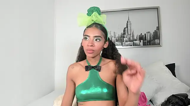 sarah ashbourne online show from October 31, 2025, 4:24 am