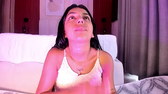 Jessgarcia  online show from November 1, 2025, 9:17 pm