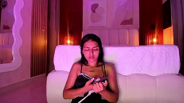 Jessgarcia  online show from November 2, 2025, 10:17 am