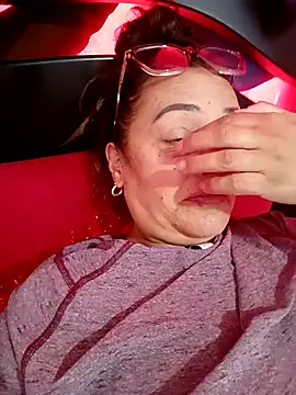 Lady 16 online show from September 27, 2025, 3:28 pm