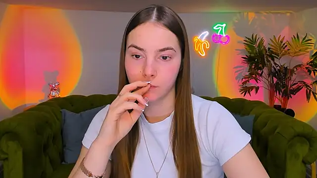 rad rebel  online show from December 14, 2025, 9:14 am