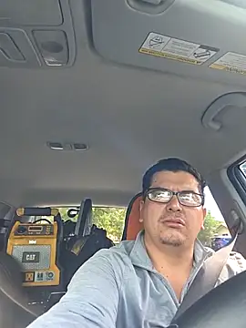 lucho8690 online show from October 9, 2025, 4:16 pm