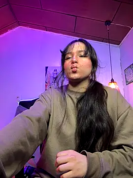 Eymmy 24 online show from October 7, 2025, 4:20 am