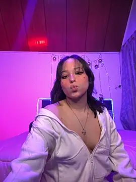 Eymmy 24 online show from November 20, 2025, 11:48 pm