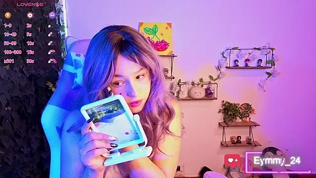 Snapshot of Eymmy_24 chatting on March 8, 2026, 1:36 am Eymmy 24 online show from March 8, 2026, 1:36 am