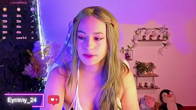 Snapshot of Eymmy_24 chatting on March 13, 2026, 11:44 pm Eymmy 24 online show from March 13, 2026, 11:44 pm