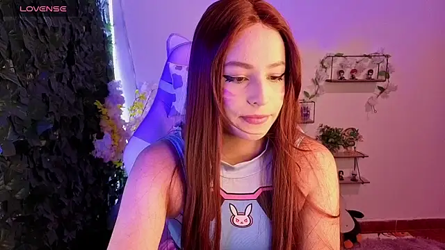 Snapshot of Eymmy_24 chatting on April 16, 2026, 1:39 am Eymmy 24 online show from April 16, 2026, 1:39 am