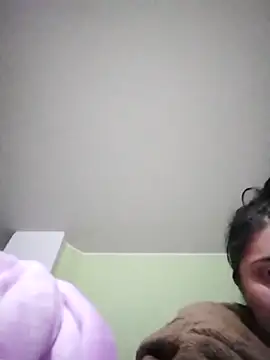 TifanyAmazinng online show from December 19, 2025, 2:40 am