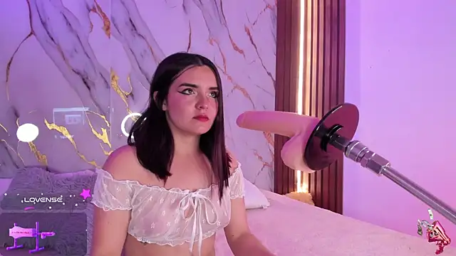 Snapshot of alicecute77 chatting on September 9, 2025, 2:33 am alicecute77 online show from September 9, 2025, 2:33 am