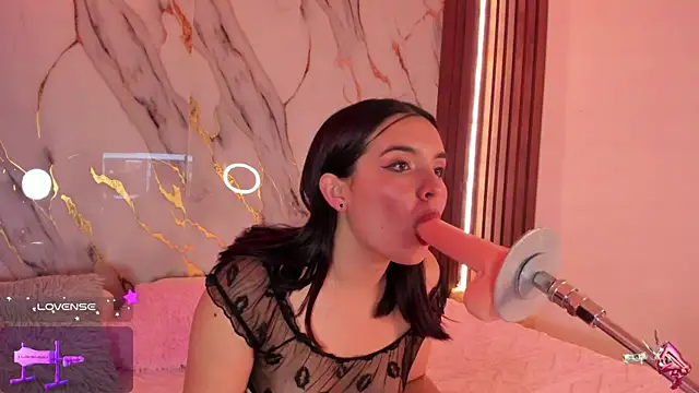 Snapshot of alicecute77 chatting on September 30, 2025, 2:27 am alicecute77 online show from September 30, 2025, 2:27 am