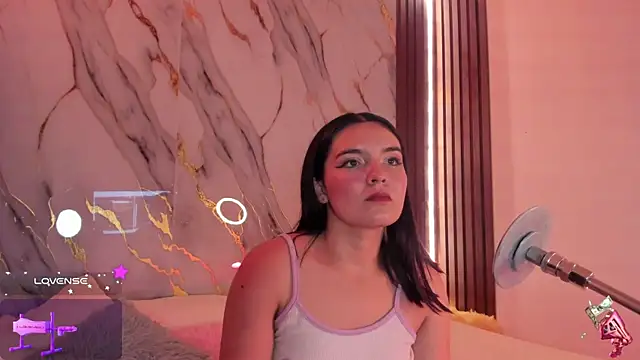 Snapshot of alicecute77 chatting on October 3, 2025, 2:19 am alicecute77 online show from October 3, 2025, 2:19 am