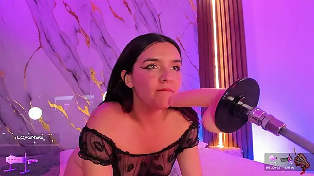 Snapshot of alicecute77 chatting on October 29, 2025, 2:47 am alicecute77 online show from October 29, 2025, 2:47 am