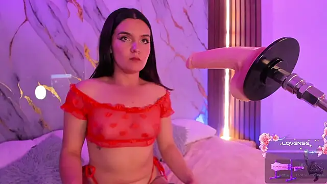 Snapshot of alicecute77 chatting on November 4, 2025, 7:57 pm alicecute77 online show from November 4, 2025, 7:57 pm