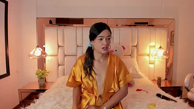 ValeriaPrado online show from October 2, 2025, 2:51 am