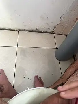 Silvaap9322 online show from April 19, 2026, 1:32 pm