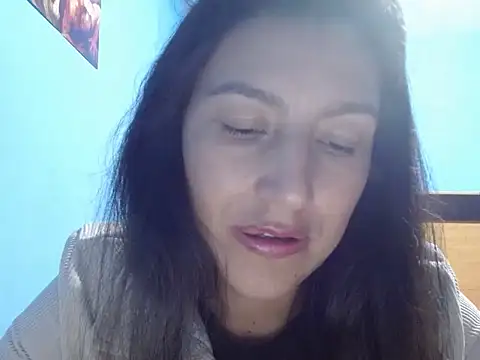 Snapshot of SarahFriendly chatting on April 23, 2026, 1:29 am SarahFriendly online show from April 23, 2026, 1:29 am