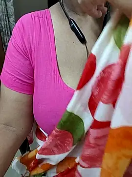 tami lavanya online show from June 17, 2026, 6:38 am