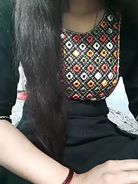 Aarti-kumri online show from February 15, 2026, 8:16 pm