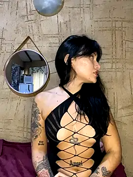 Snapshot of jepetitoiseau chatting on October 21, 2025, 7:03 pm jepetitoiseau online show from October 21, 2025, 7:03 pm