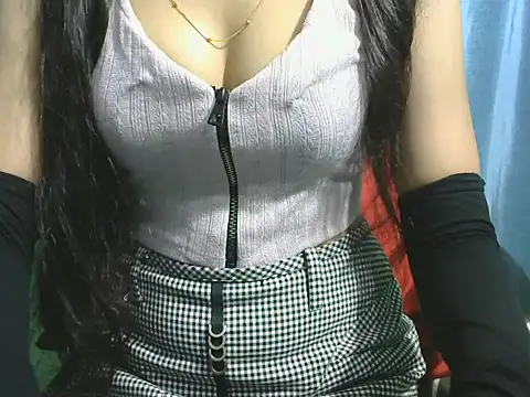 sheetal-sheetal95 online show from October 31, 2025, 2:29 pm