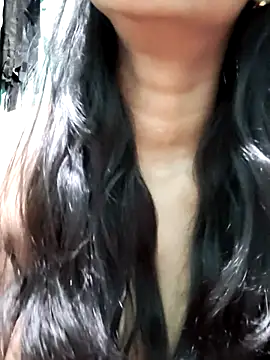 Snapshot of BerryOnFire chatting on November 18, 2025, 7:57 am BerryOnFire online show from November 18, 2025, 7:57 am