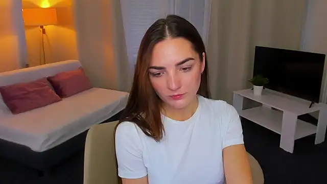 MyEllaLuvs online show from September 10, 2025, 1:22 pm