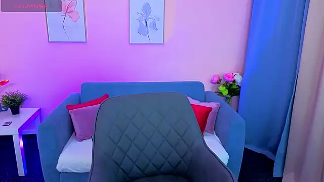 MyEllaLuvs online show from September 27, 2025, 8:25 pm