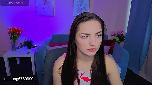 MyEllaLuvs online show from October 3, 2025, 1:30 pm