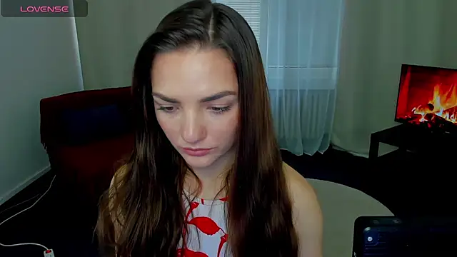 MyEllaLuvs online show from October 24, 2025, 1:29 pm