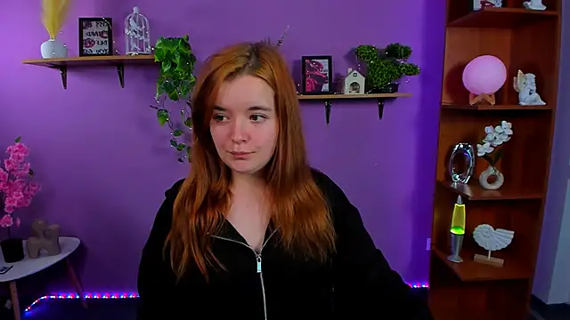 nika-still online show from April 3, 2026, 4:05 pm