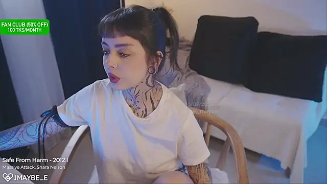 Snapshot of janne_maybe chatting on September 16, 2025, 3:13 pm janne maybe online show from September 16, 2025, 3:13 pm