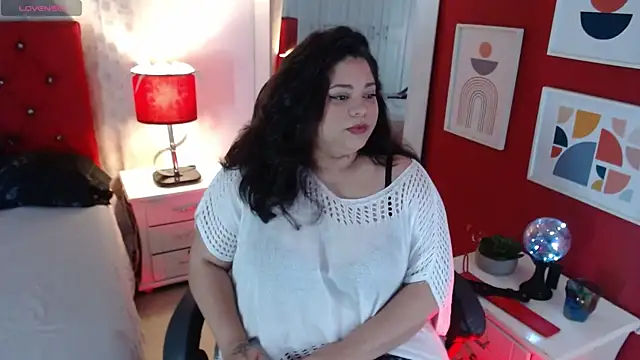 merly chica online show from November 10, 2025, 12:59 pm