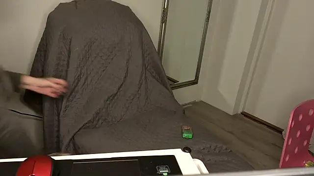 sexygilf82 online show from February 28, 2026, 10:44 pm