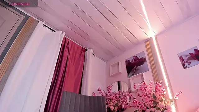 Jenie fire  online show from October 6, 2025, 7:55 pm